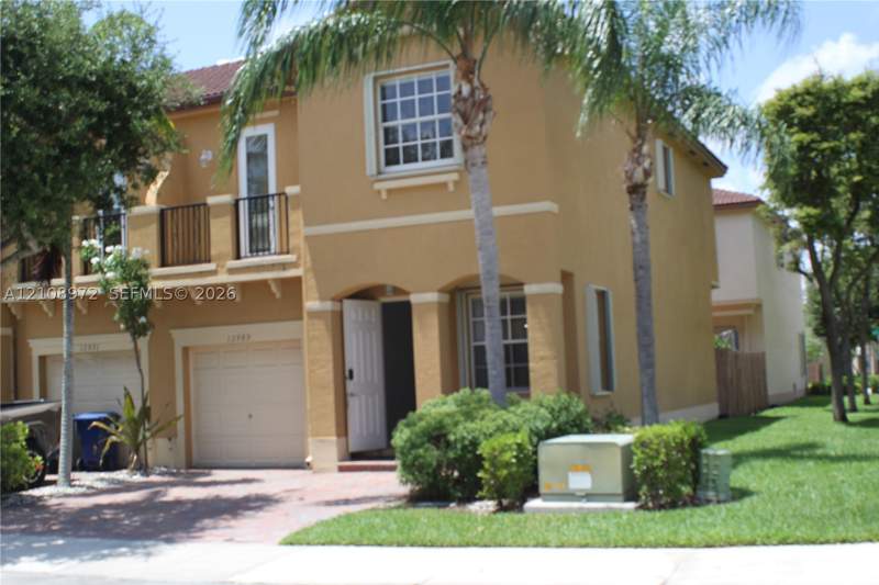 3 bedroom Townhouse at 12989 SW 135th Ter, Tuscany Villas West, Miami — photo 2