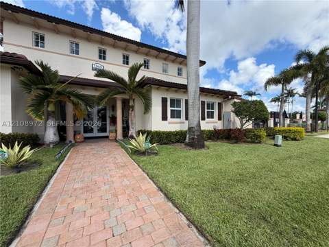 12989 SW 135th Ter, Miami FL - photo 6 of 36