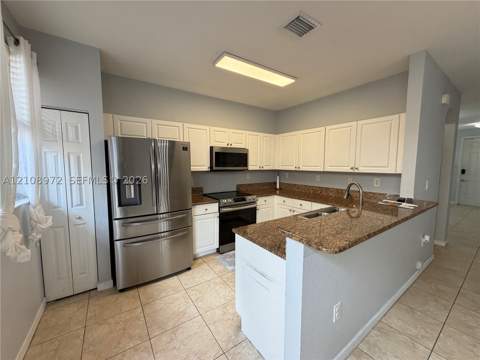 12989 SW 135th Ter, Miami FL - photo 7 of 36
