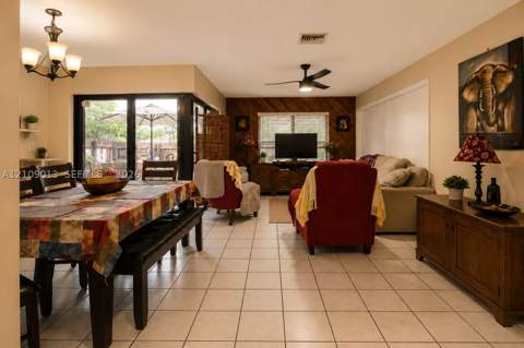 15071 SW 127th Ct, Miami FL - photo 7 of 31