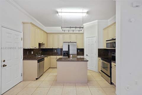 2376 SE 17th Ter 2376, Homestead FL - photo 7 of 33