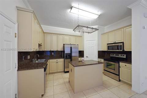 2376 SE 17th Ter 2376, Homestead FL - photo 8 of 33