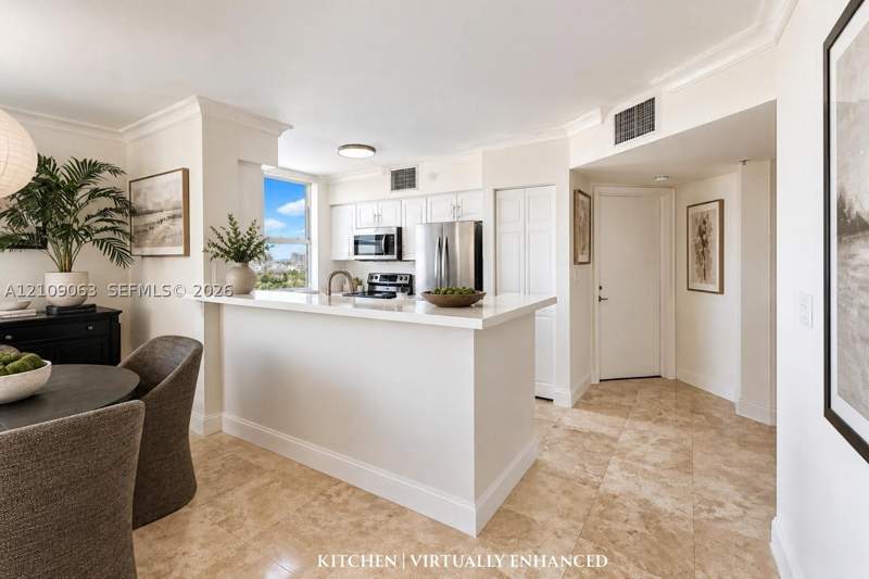 2 bedroom Condominium at 90 Alton Rd 811, Yacht Club At Portofino C, Miami Beach — photo 5