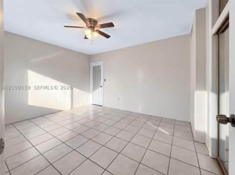 445 NW 202nd Ter, Miami Gardens FL - photo 9 of 22