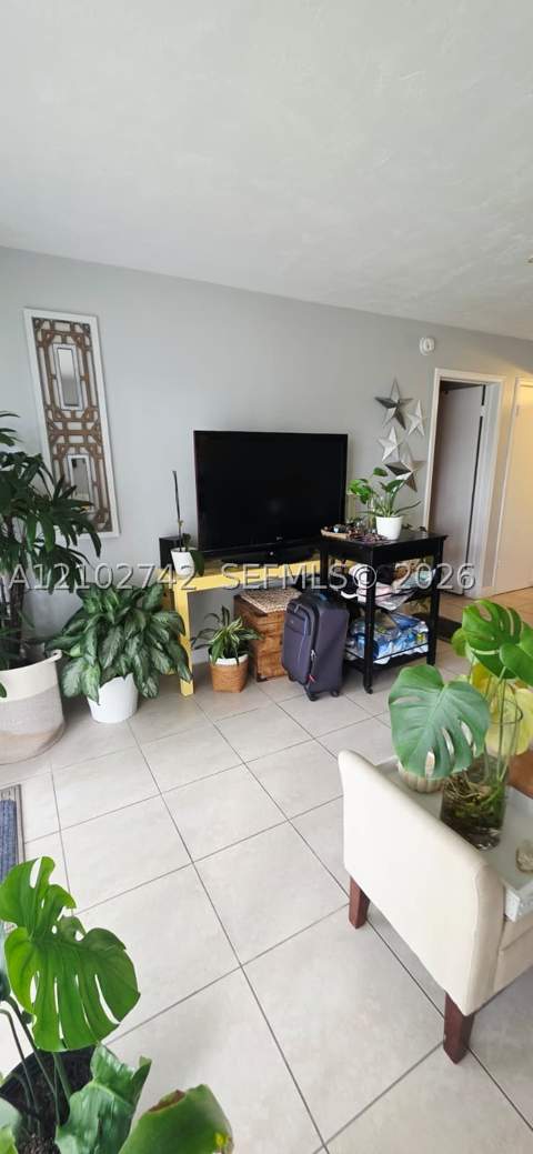 2800 NE 203rd St 8, Aventura FL - photo 12 of 21