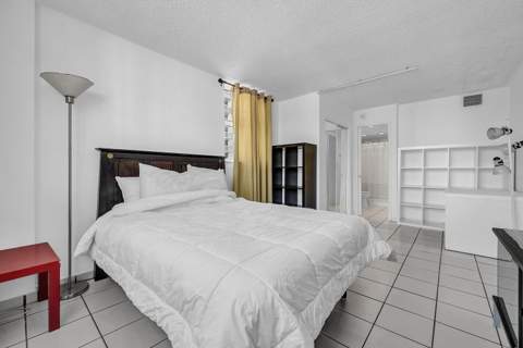 345 Ocean Drive 301, Miami Beach FL - photo 11 of 34