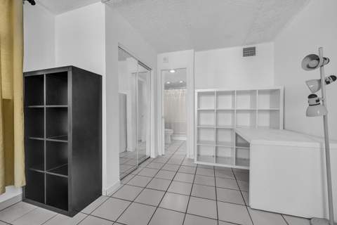 345 Ocean Drive 301, Miami Beach FL - photo 12 of 34