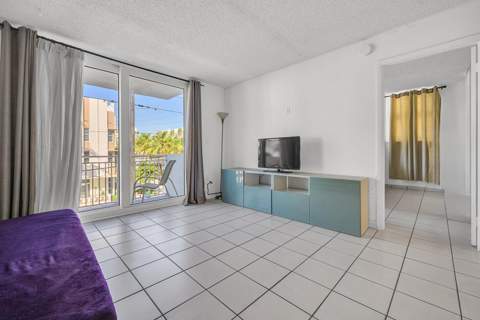 345 Ocean Drive 301, Miami Beach FL - photo 7 of 34
