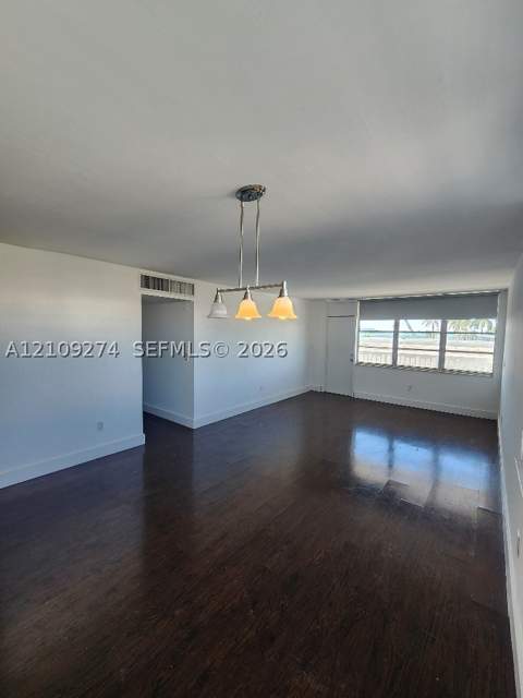 2016 Bay Dr 304, Miami Beach FL - photo 8 of 32