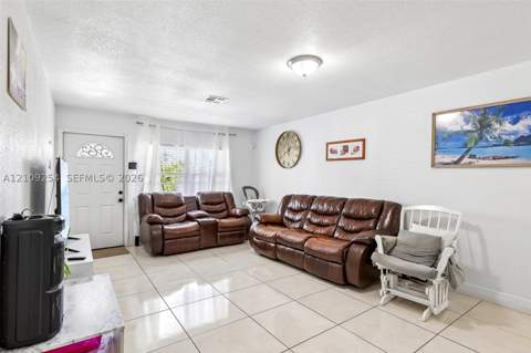 21342 NW 40th Cir Ct, Miami Gardens FL - photo 10 of 29