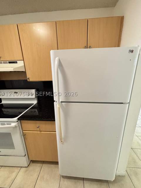 7220 NW 179th St 201, Hialeah FL - photo 6 of 19