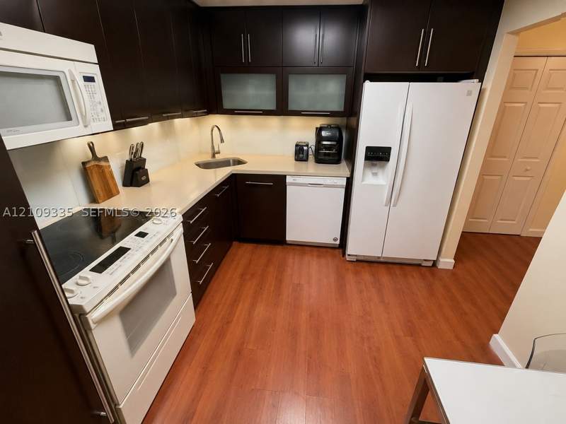 1 bedroom Condominium at 2333 Brickell Ave 2614, Brickell Bay Club Condo, Miami — photo 5