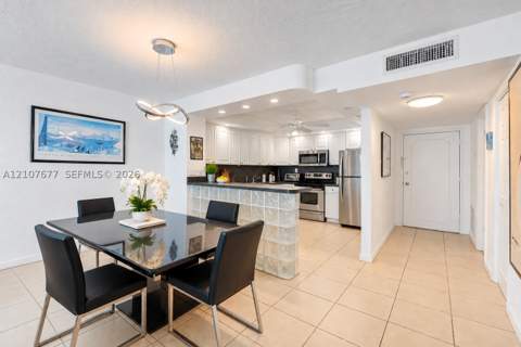 18031 Biscayne Blvd 1803, Aventura FL - photo 6 of 17