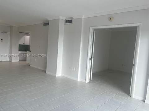 500 Bayview Dr 1520, Sunny Isles Beach FL - photo 11 of 32