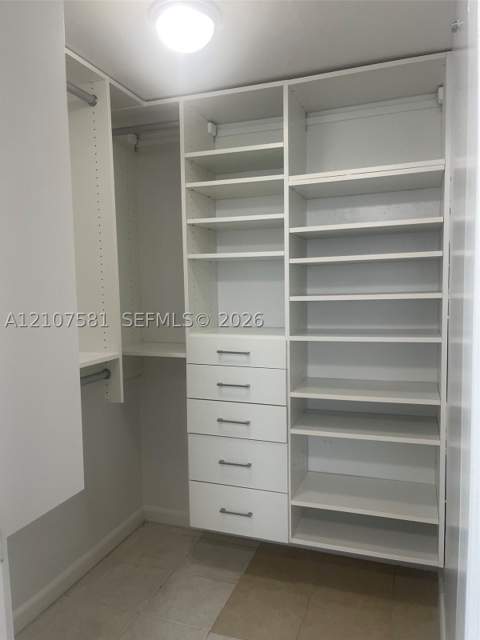 500 Bayview Dr 1520, Sunny Isles Beach FL - photo 15 of 32