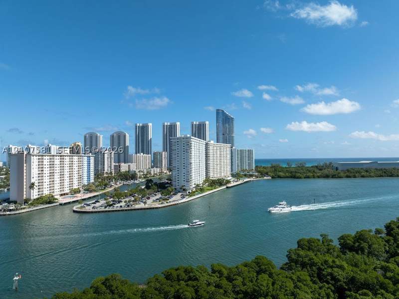 2 bedroom Condominium at 500 Bayview Dr 1520, Arlen House West Condo, Sunny Isles Beach — photo 2
