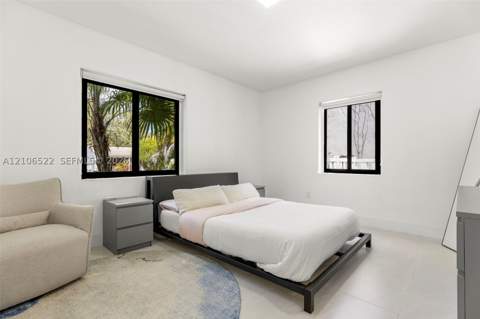 312 NE 90th St, El Portal FL - photo 16 of 33