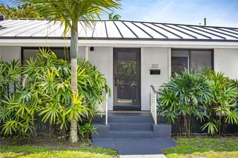 312 NE 90th St, El Portal FL - photo 6 of 33
