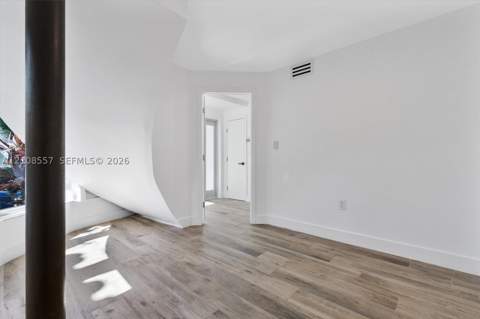 361 Jefferson Ave 1, Miami Beach FL - photo 12 of 30