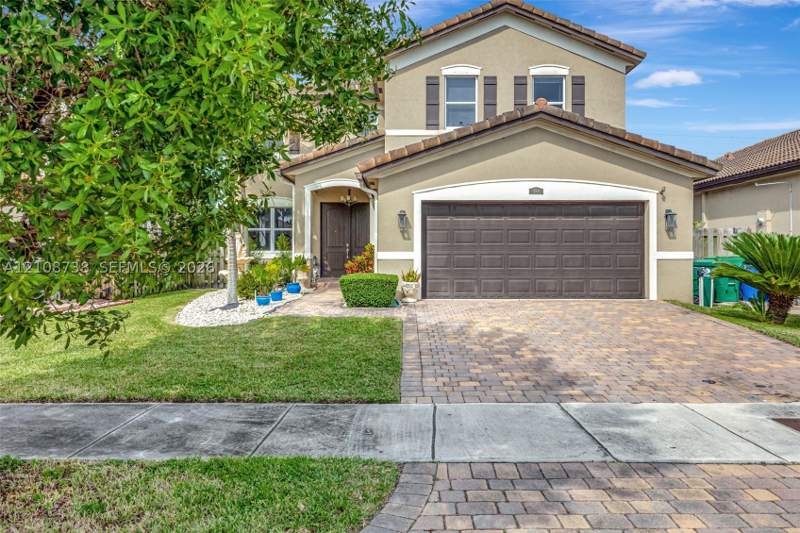 5 bedroom SingleFamilyResidence at 11901 SW 248th Ter, Hemingway Point, Homestead — photo 2