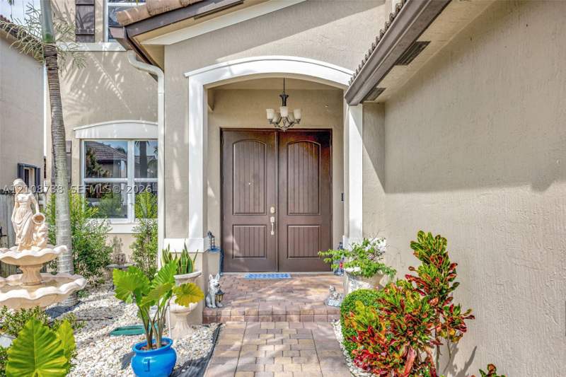 5 bedroom SingleFamilyResidence at 11901 SW 248th Ter, Hemingway Point, Homestead — photo 3