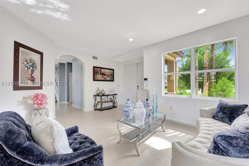5 bedroom SingleFamilyResidence at 11901 SW 248th Ter, Hemingway Point, Homestead — photo 5