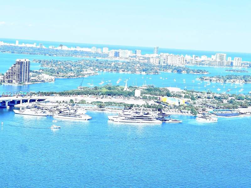 1 bedroom Condominium at 888 Biscayne Blvd 4807, Marinablue Condo, Miami — photo 2
