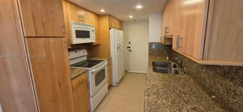 6039 Collins Ave 1625, Miami Beach FL - photo 13 of 29