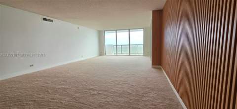 6039 Collins Ave 1625, Miami Beach FL - photo 9 of 29