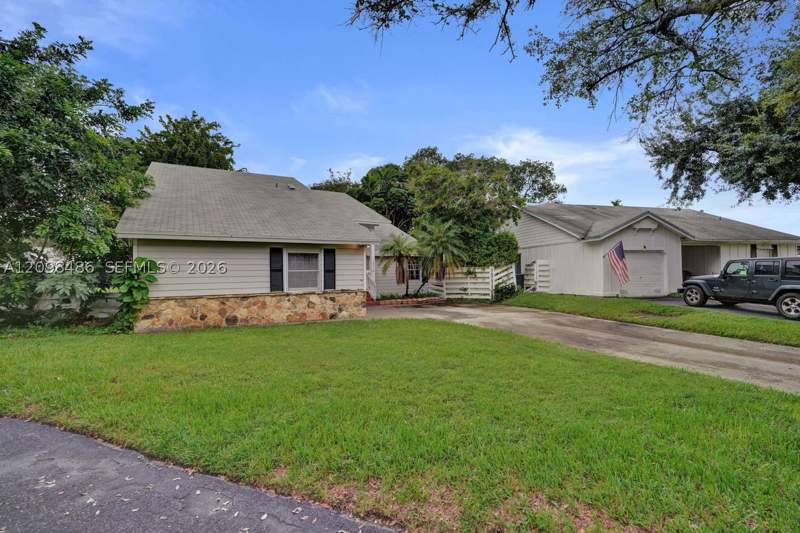 3 bedroom SingleFamilyResidence at 14978 SW 143rd Pl, Country Walk Sec 1, Miami — photo 3