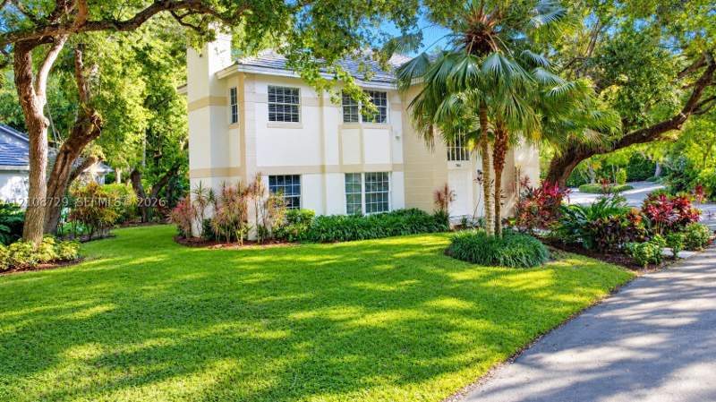 4 bedroom SingleFamilyResidence at 7246 SW 146th St Cir, Cutler Oaks, Palmetto Bay — photo 2