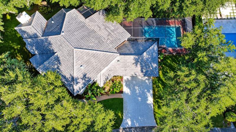 4 bedroom SingleFamilyResidence at 7246 SW 146th St Cir, Cutler Oaks, Palmetto Bay — photo 4