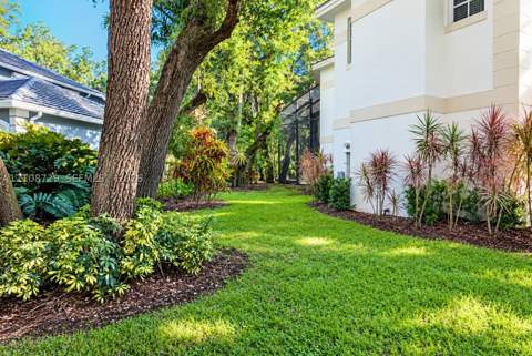 7246 SW 146th St Cir, Palmetto Bay FL - photo 6 of 47