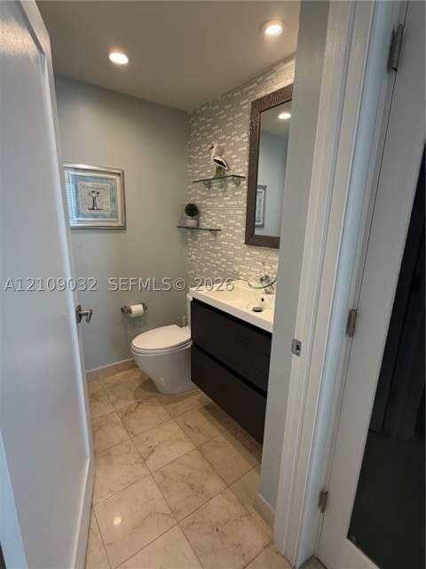 6365 Collins Ave 906, Miami Beach FL - photo 16 of 20