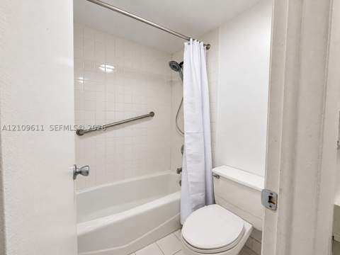 77 Crandon Blvd 3C, Key Biscayne FL - photo 14 of 24