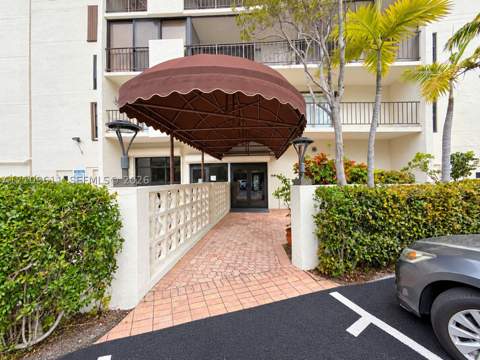 77 Crandon Blvd 3C, Key Biscayne FL - photo 18 of 24