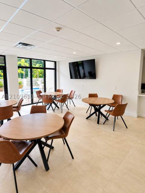 77 Crandon Blvd 3C, Key Biscayne FL - photo 19 of 24