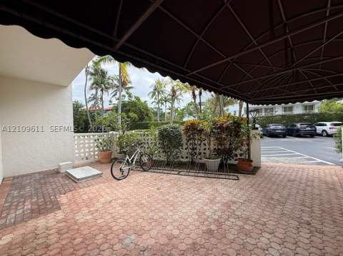 77 Crandon Blvd 3C, Key Biscayne FL - photo 20 of 24