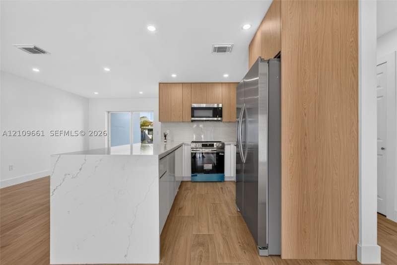 2 bedroom Townhouse at 2058 SW 102nd Ct, Coral Haven Sec Two, Miami — photo 5