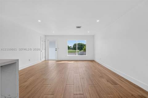 2058 SW 102nd Ct, Miami FL - photo 9 of 22