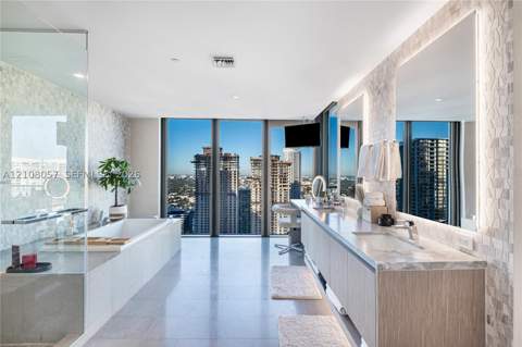 68 SE 6th St 3711, Miami FL - photo 23 of 61