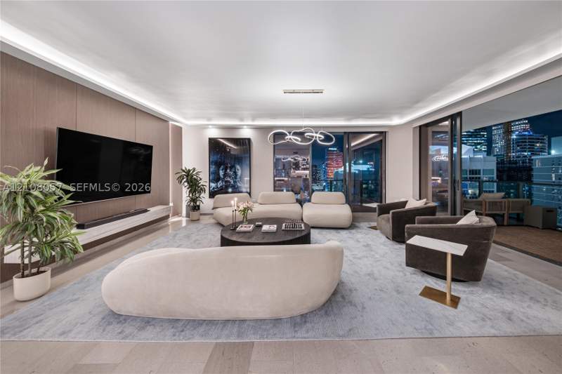 3 bedroom Condominium at 68 SE 6th St 3711, Reach Condo, Miami — photo 3