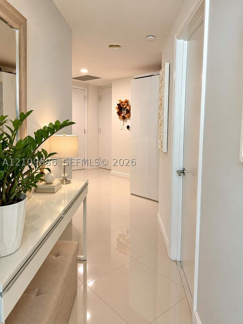 2 bedroom Condominium at 55 SE 6th St 3502, 500 Brickell West Condo, Miami — photo 4