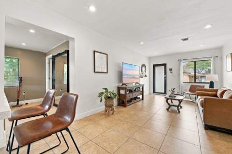 1710 NW 6th Street, Miami FL - photo 7 of 26