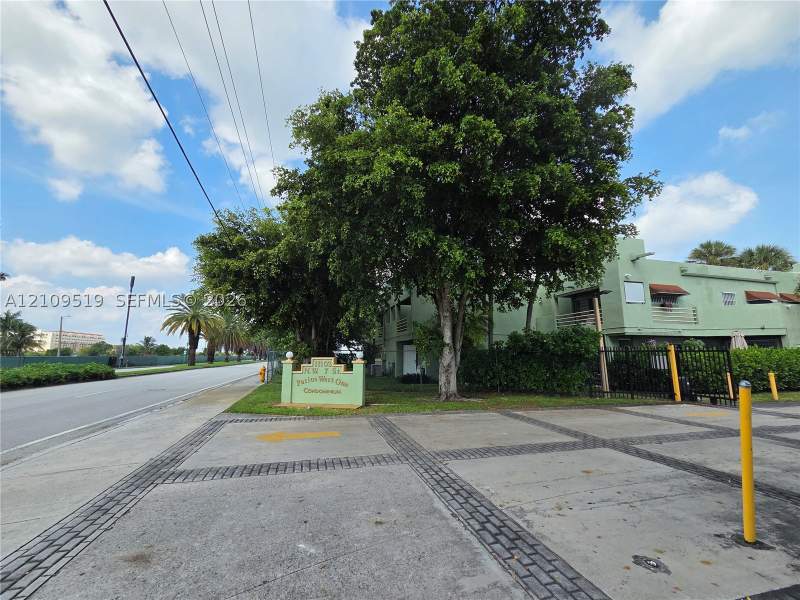 2 bedroom Condominium at 11081 NW 7th St 101-14, Patio West One Condo, Miami — photo 2