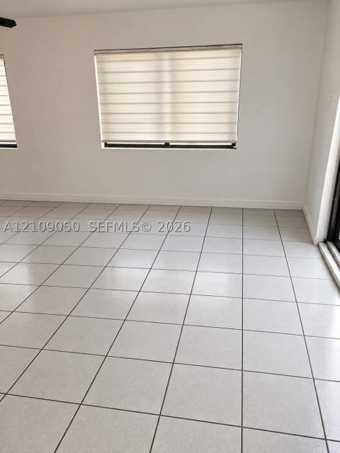12054 SW 117th Ter, Miami FL - photo 8 of 31
