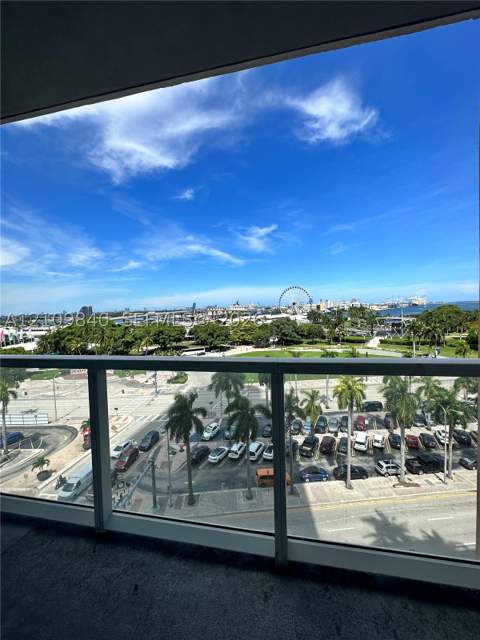 244 Biscayne Blvd 703, Miami FL - photo 10 of 18