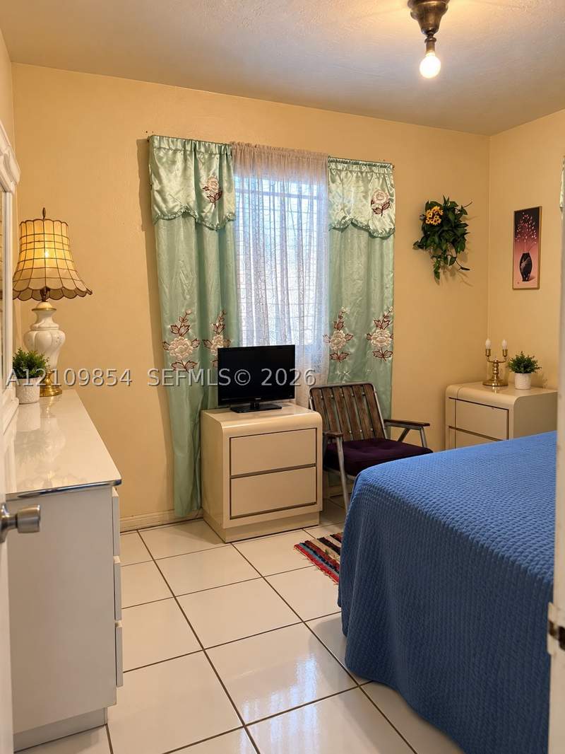3 bedroom SingleFamilyResidence at 9050 NW 32nd Ct Rd, Broadmoor Manor, Miami — photo 4