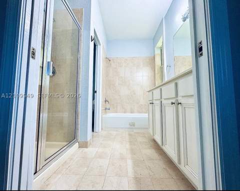 1035 NE 207th Ter, Miami FL - photo 11 of 18