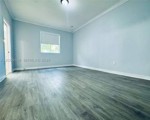 1035 NE 207th Ter, Miami FL - photo 9 of 18